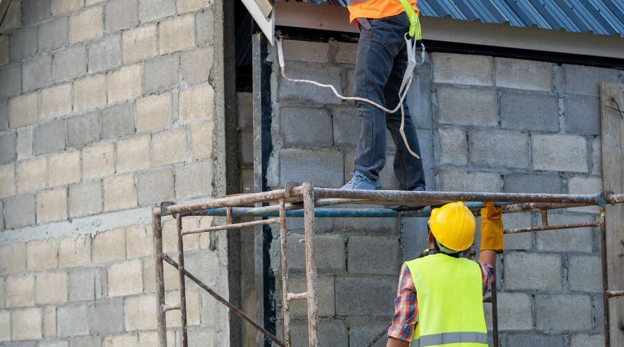 Professional gutter cleaning in Keewatin, MN